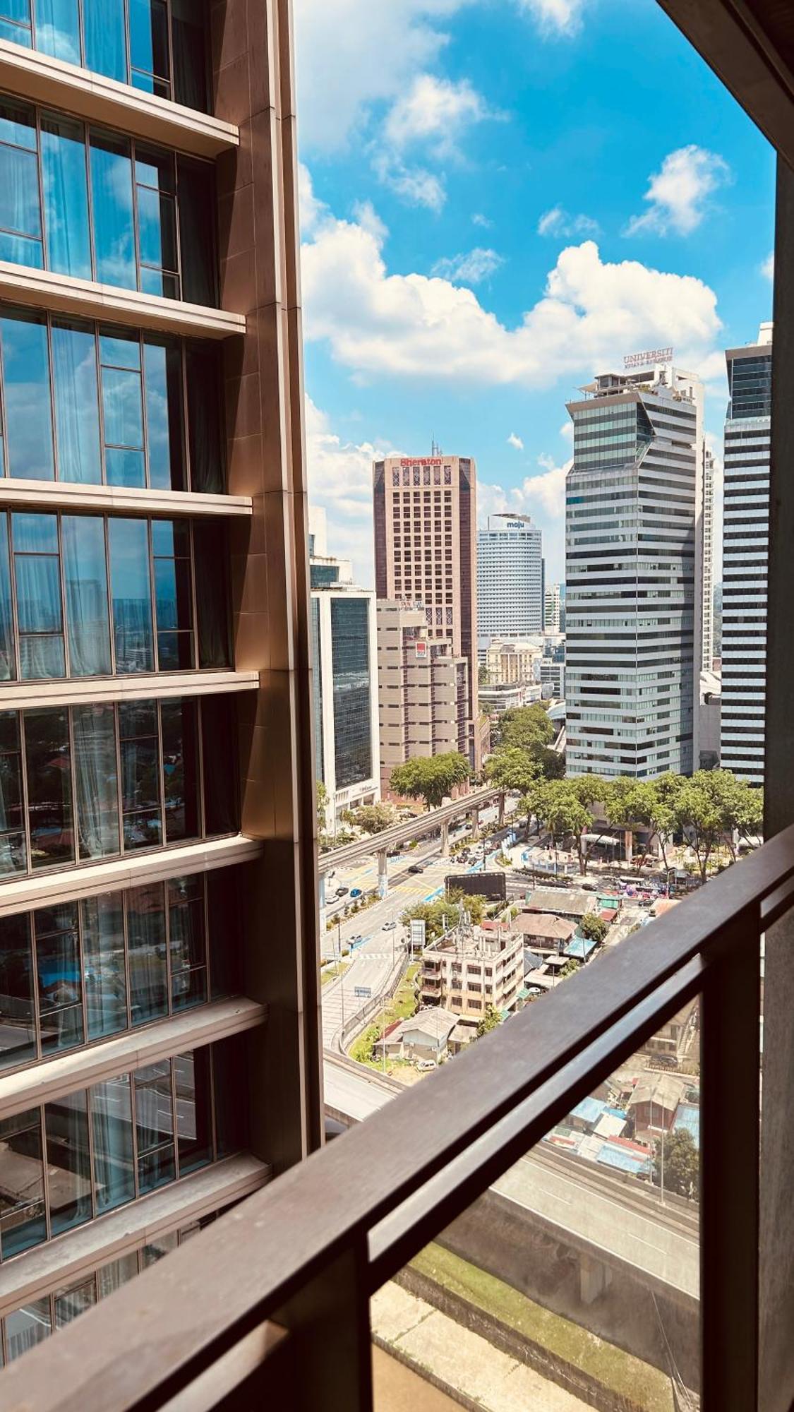 Summer Suites Klcc By Impexia กัวลาลัมเปอร์ ภายนอก รูปภาพ